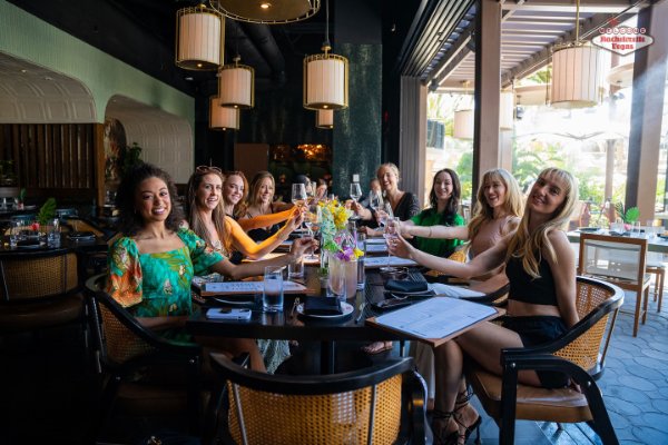 bachelorette-party-club