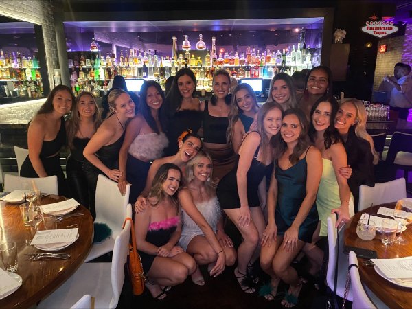 bachelorette-party-club