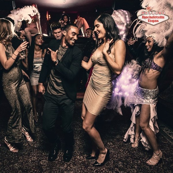 foundation-room-girl-dancing