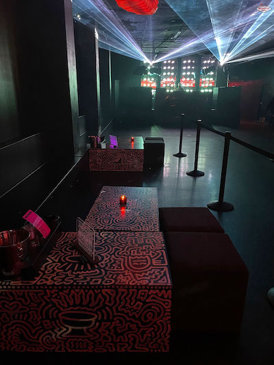 Main Room Tables (10 people)