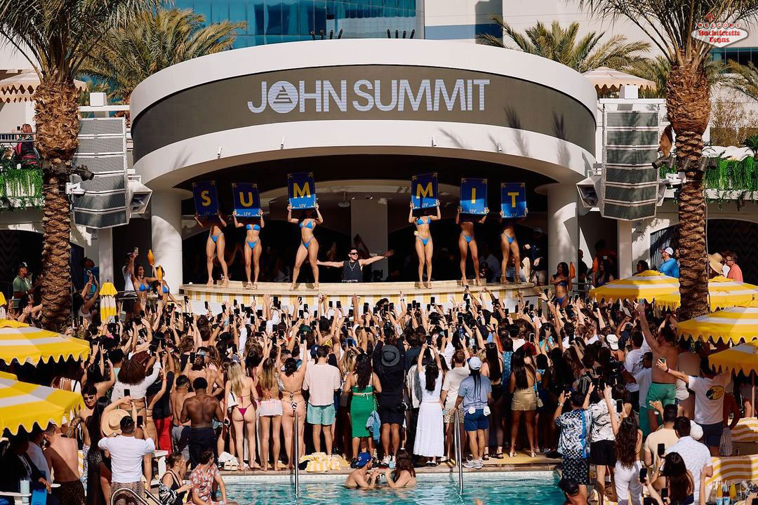 john summit liv beach