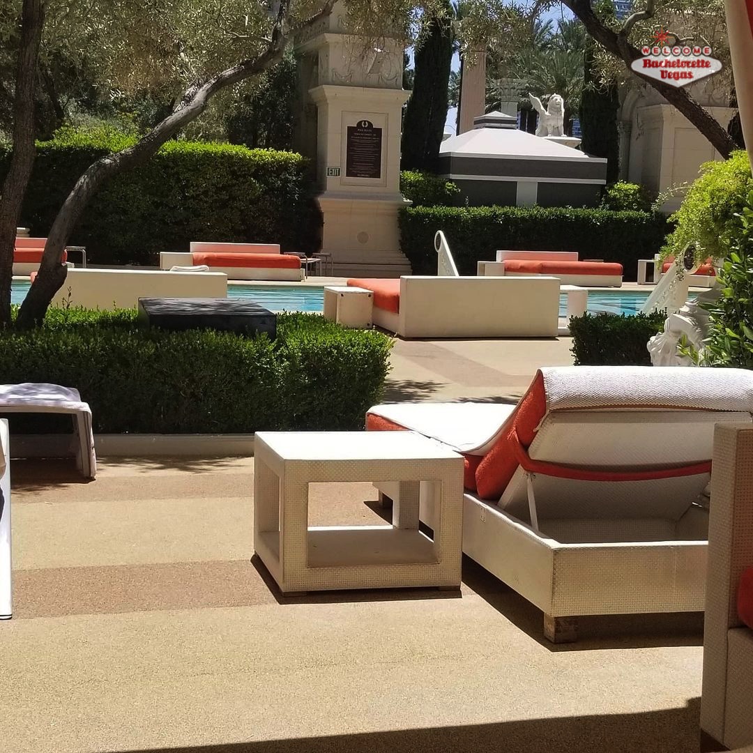 lounge chair