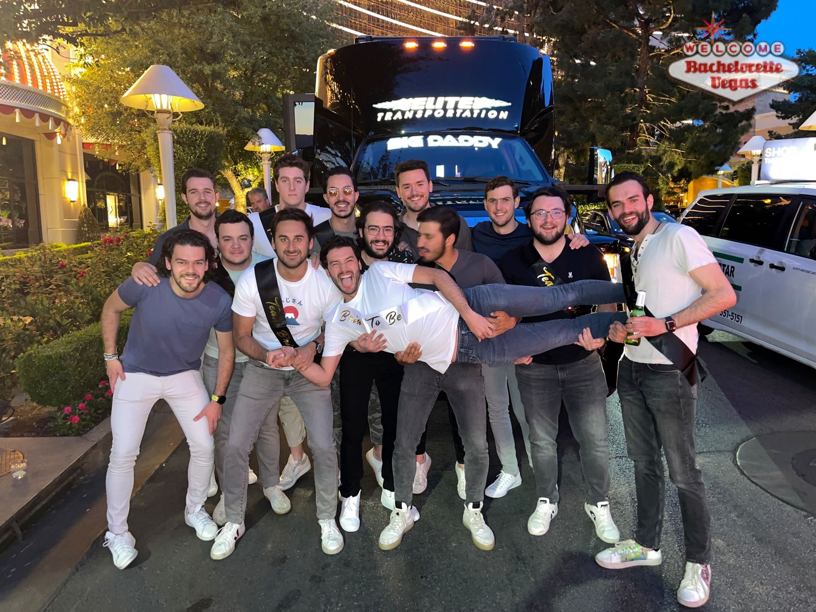 stripper-party-bus-bachelor-party